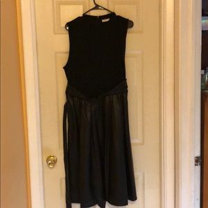 Black Sleeveless Dress